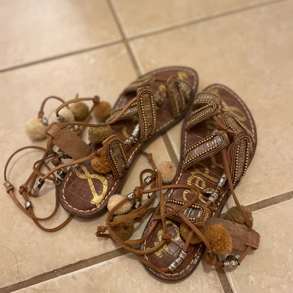 Lightly used Sam Edelman sandals - Picture 2 of 3